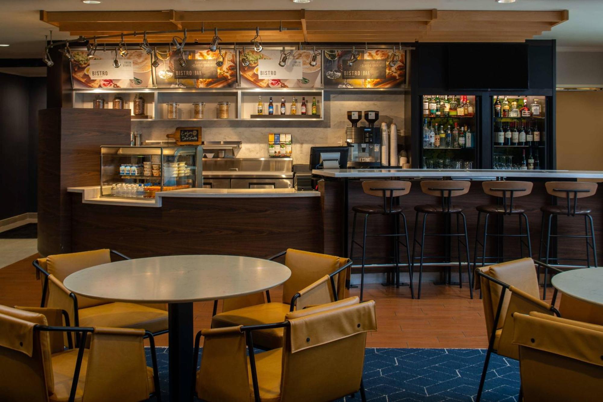 Courtyard By Marriott Covington / Mandeville Экстерьер фото