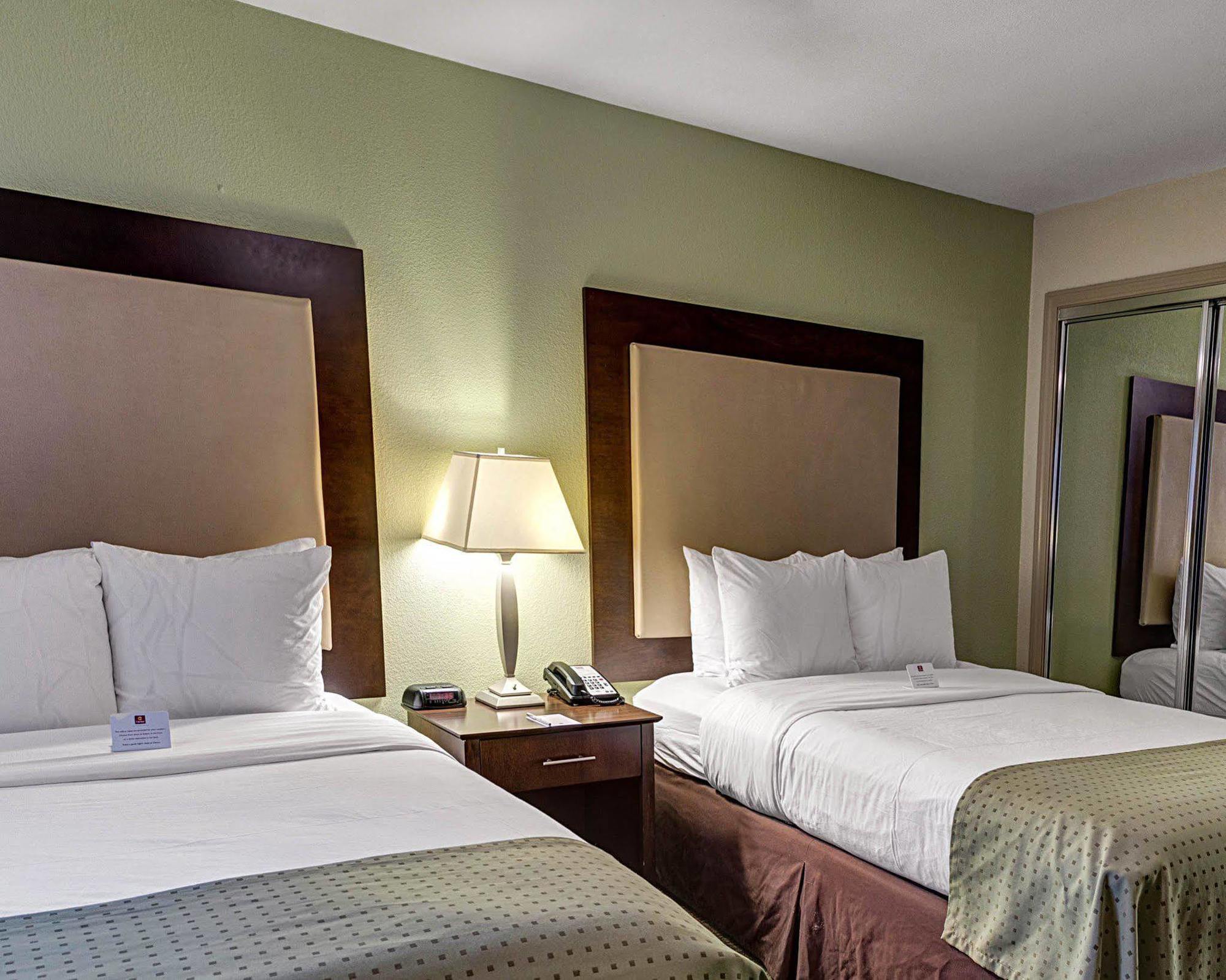 Courtyard By Marriott Covington / Mandeville Экстерьер фото