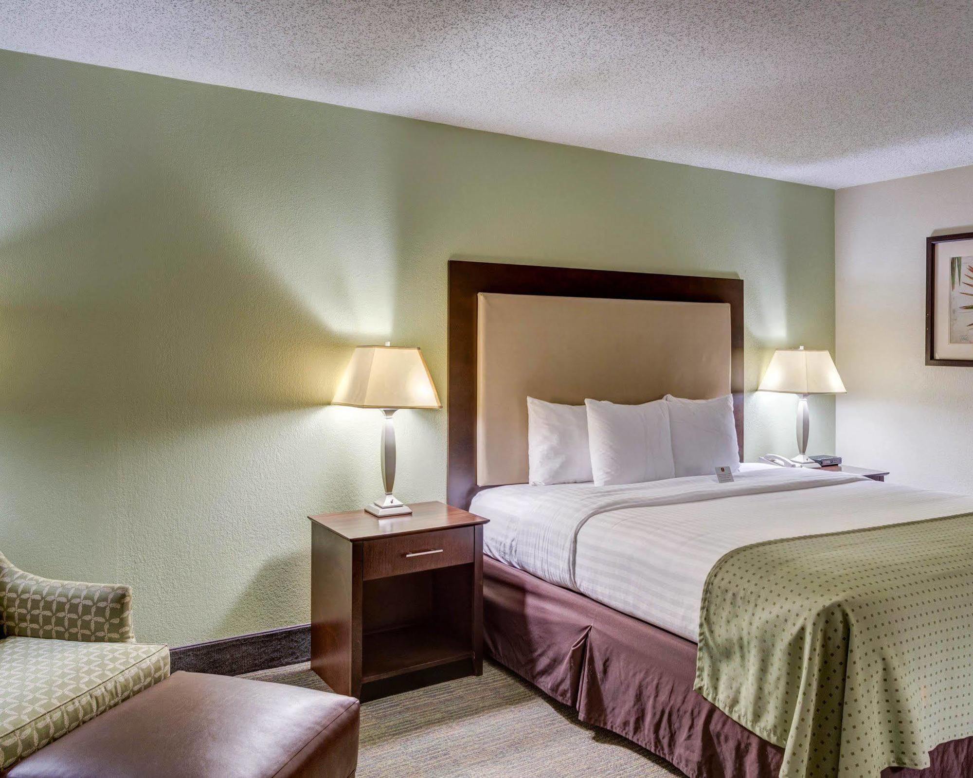 Courtyard By Marriott Covington / Mandeville Экстерьер фото