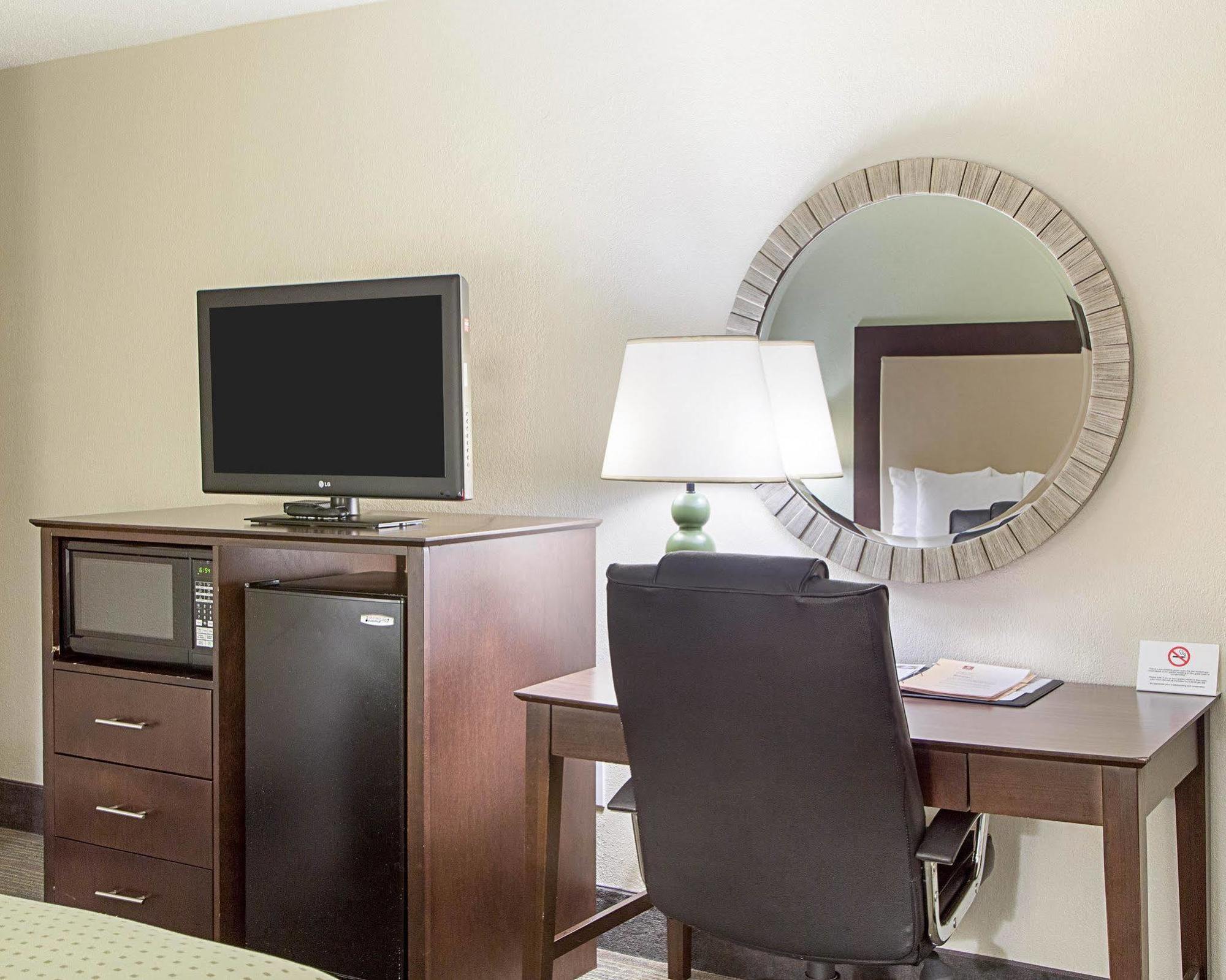 Courtyard By Marriott Covington / Mandeville Экстерьер фото