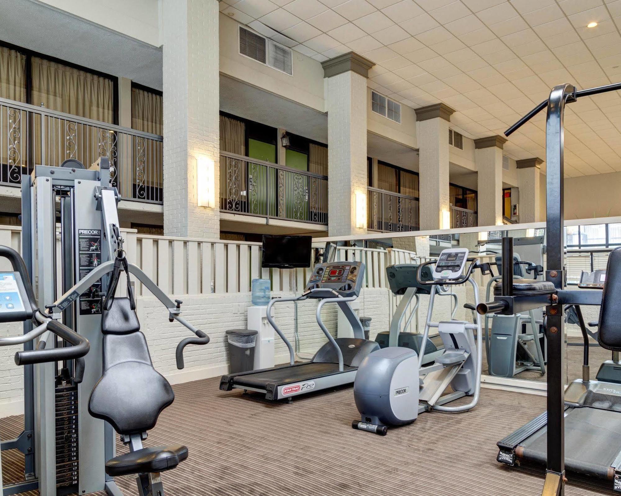 Courtyard By Marriott Covington / Mandeville Экстерьер фото
