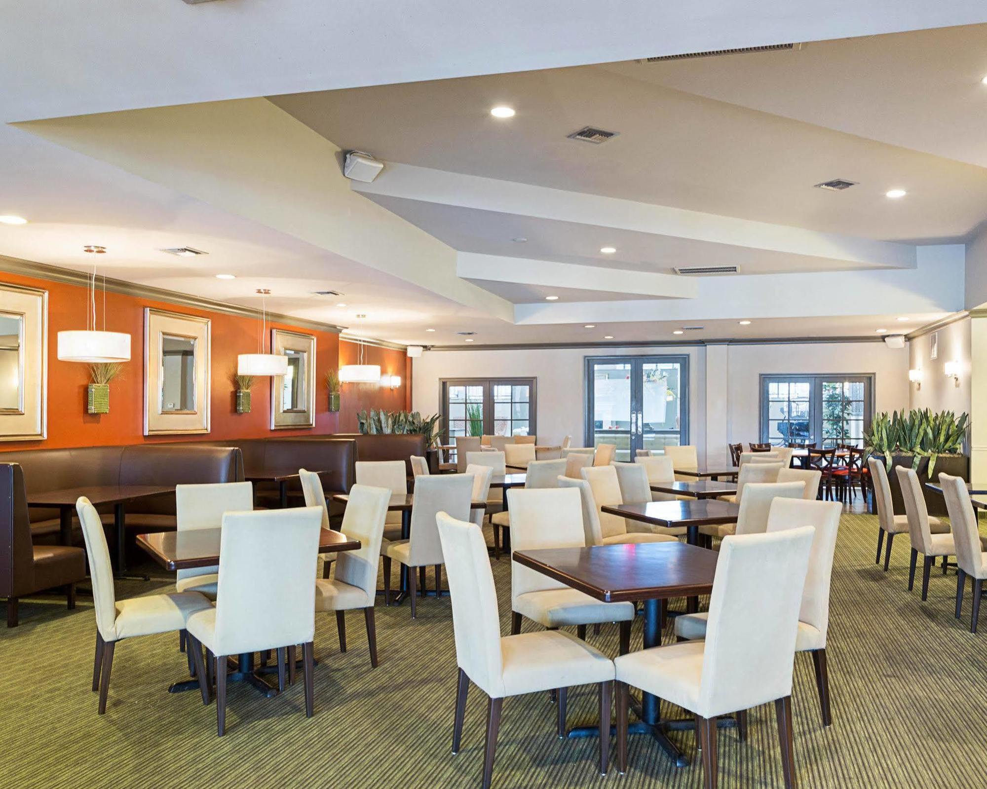Courtyard By Marriott Covington / Mandeville Экстерьер фото
